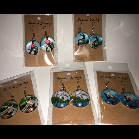 LOTERIA BINGO THEME EARRINGS - Picture 1 of 4